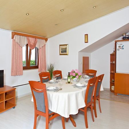 Apartments Vinka Йелса Екстериор снимка