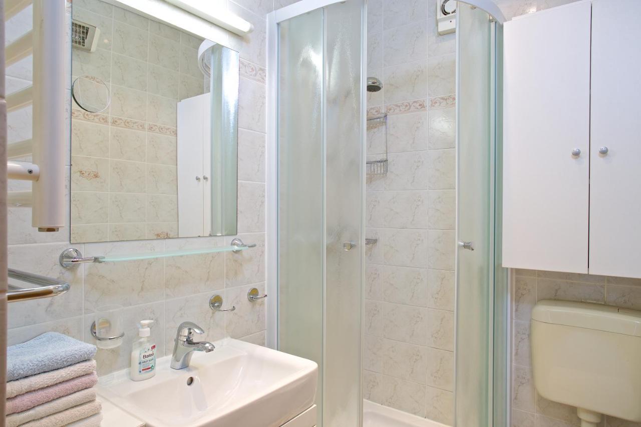 Apartments Vinka Йелса Екстериор снимка