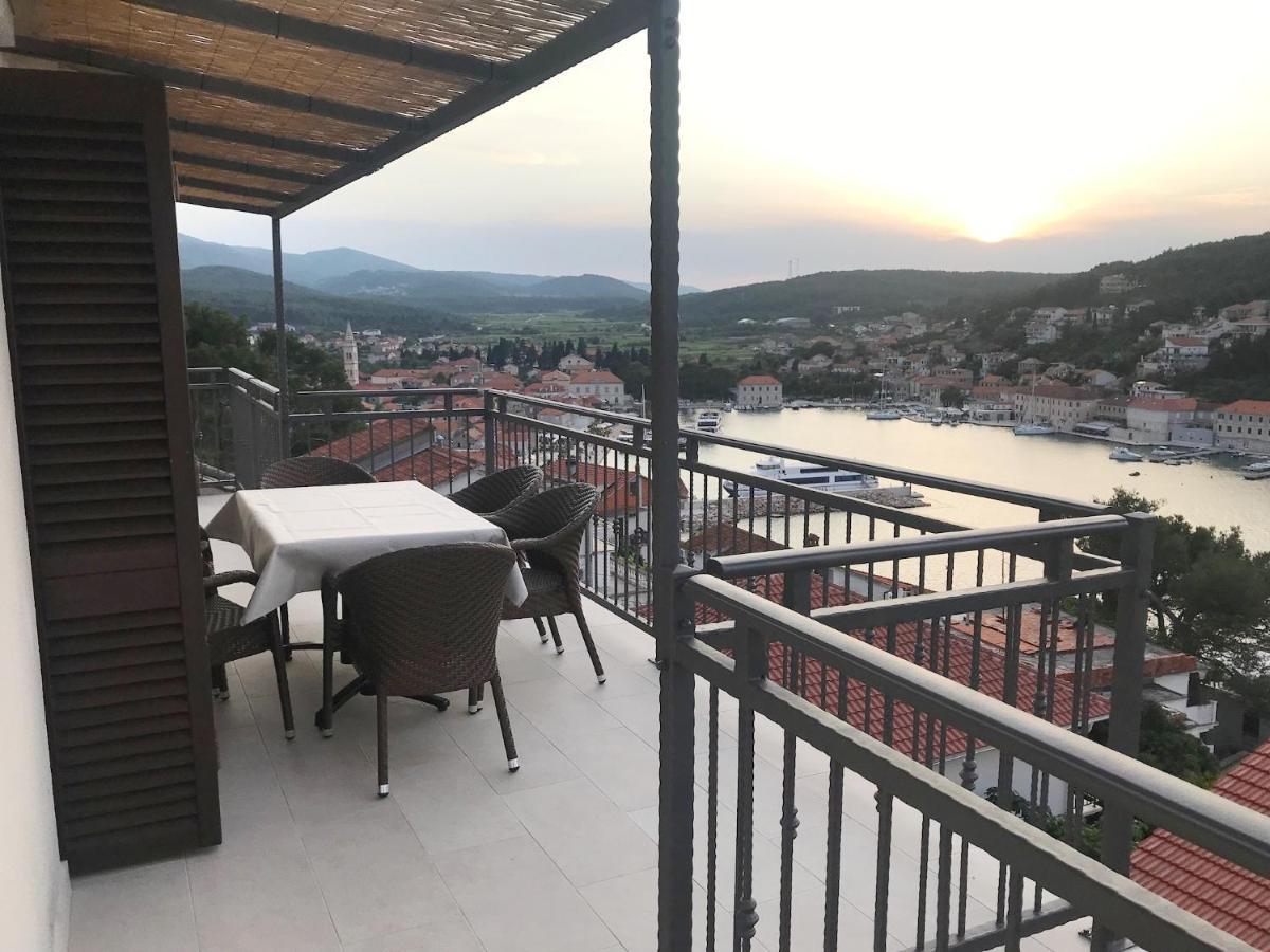 Apartments Vinka Йелса Екстериор снимка