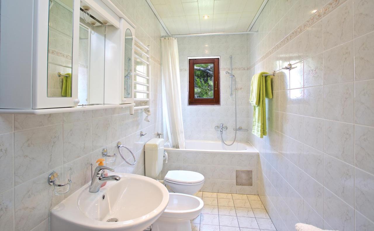 Apartments Vinka Йелса Екстериор снимка