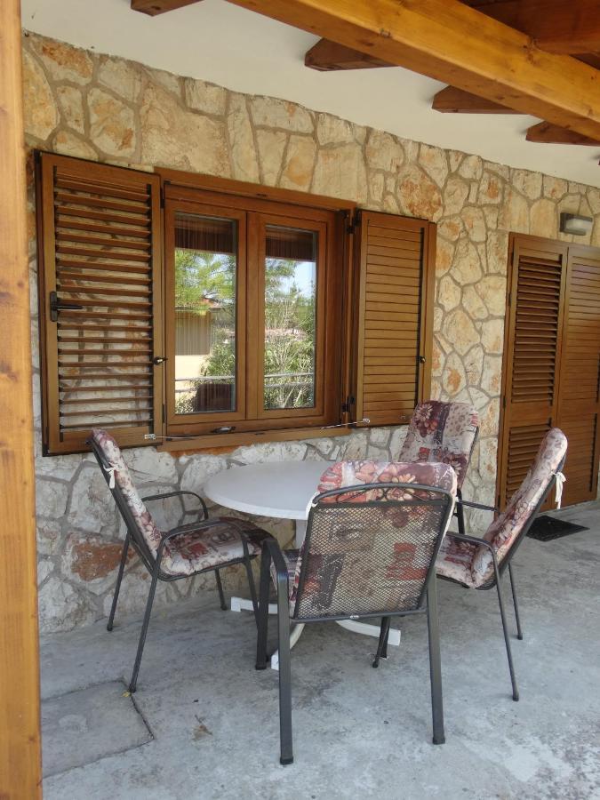 Apartments Vinka Йелса Екстериор снимка
