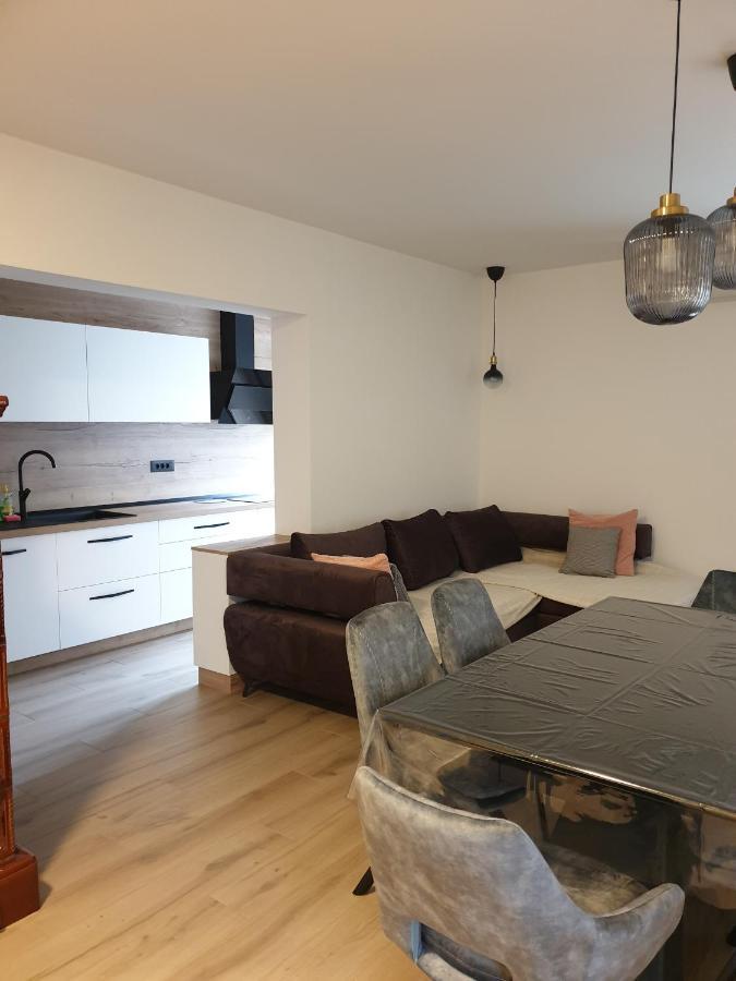 Apartments Vinka Йелса Екстериор снимка